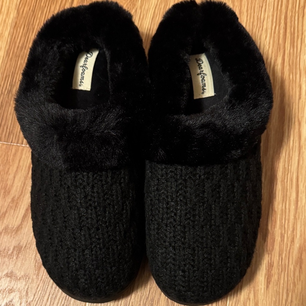 Dearfoams size large 9-10 Black Cozy Women's Slippers cushioned new
